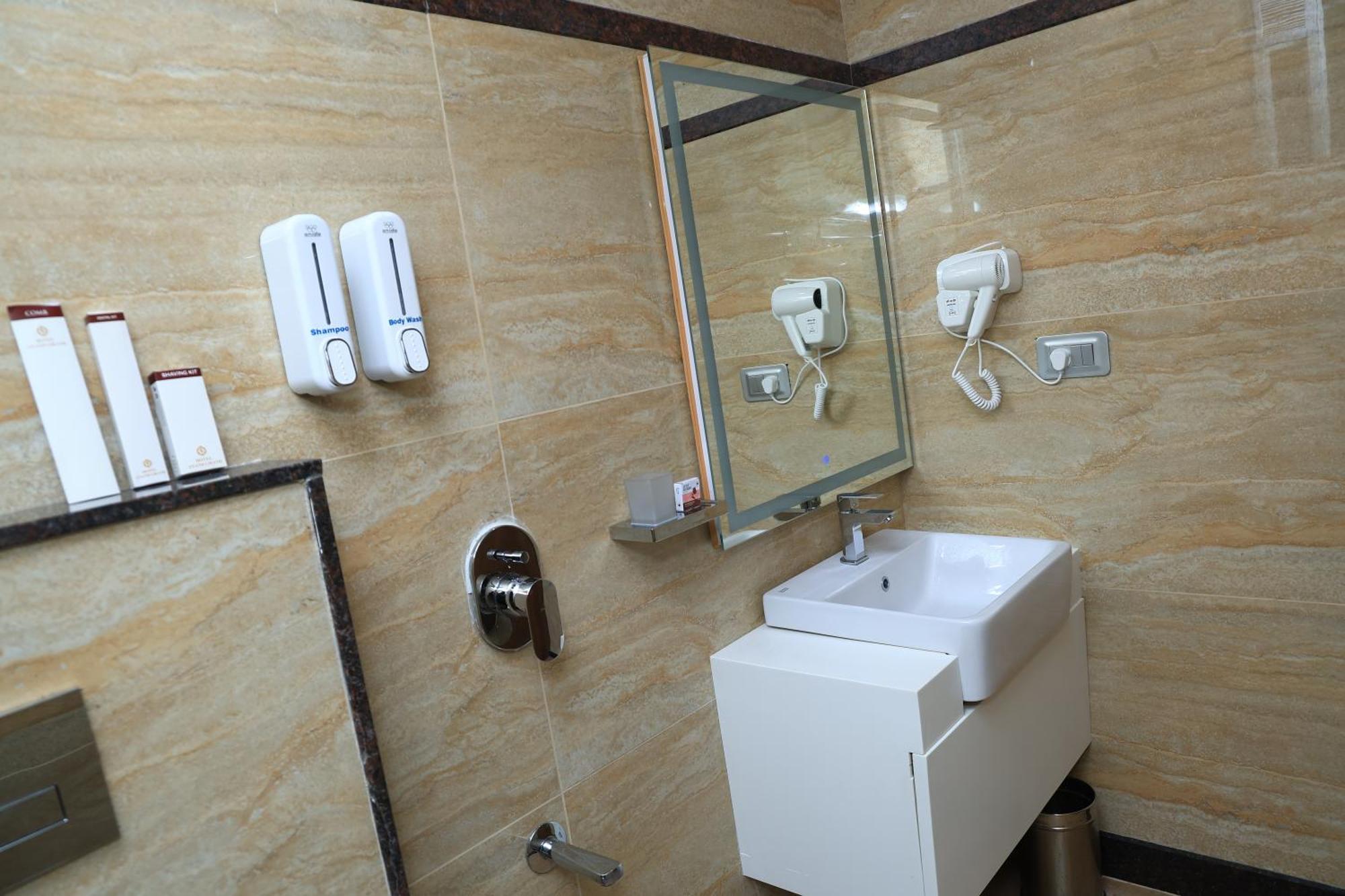 Hotel Anand Grand Hosur Ngoại thất bức ảnh